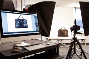 Chụp hình thương mại là gì? Có nên học và làm việc ngành này không?